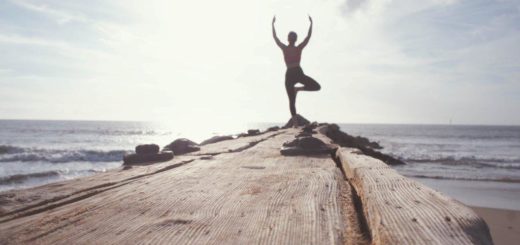 Beneficios de la actividad física en deporte como el yoga