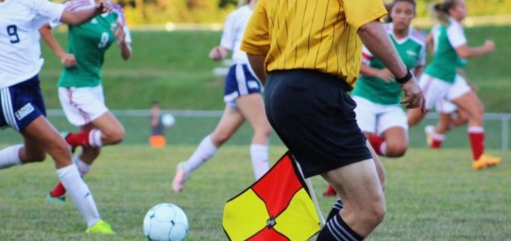 Árbitro de fútbol: reglas, señales y requisitos