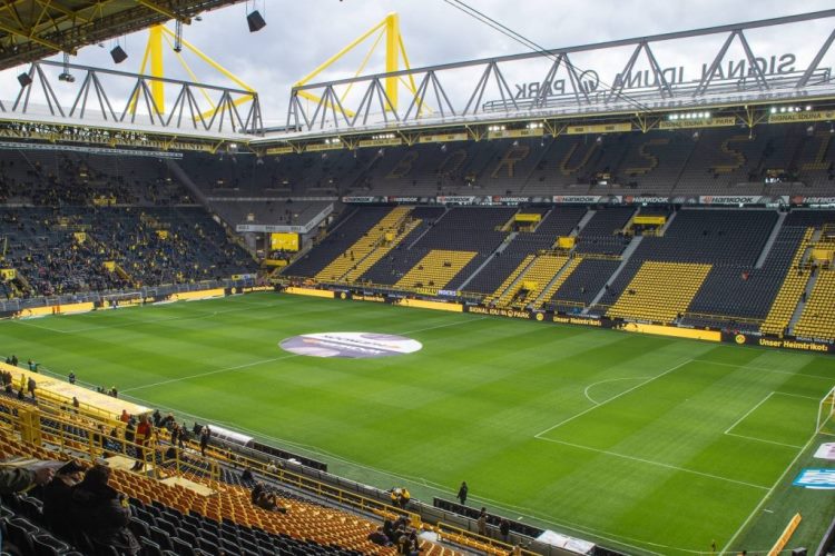 estadio Borussia Dortmund técnicos deportivos de fútbol