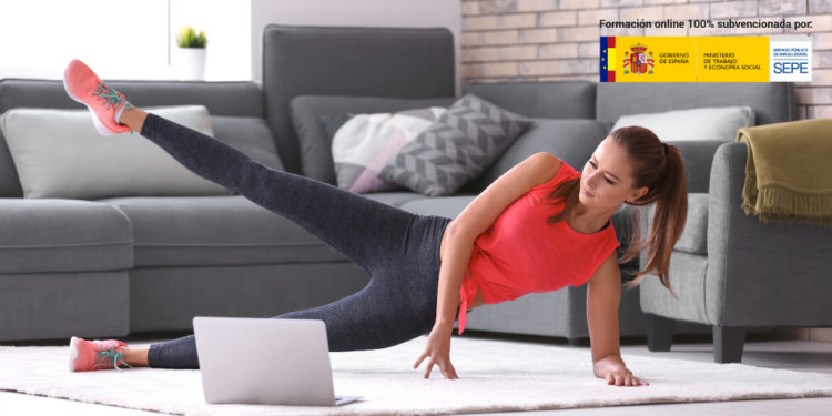 Cursos gratuitos online de fútbol y baloncesto