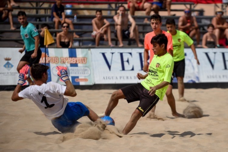 Torneo de fútbol playa en Torredembarra, Cataluña Torredembarra torneo en Cataluña