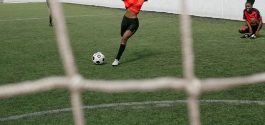 Redes de una portería de fútbol para tiro