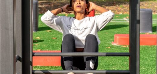 Ejercicio de crunches para músculos abdominales