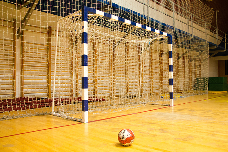 Jugadores en handball: portero, pivote, central