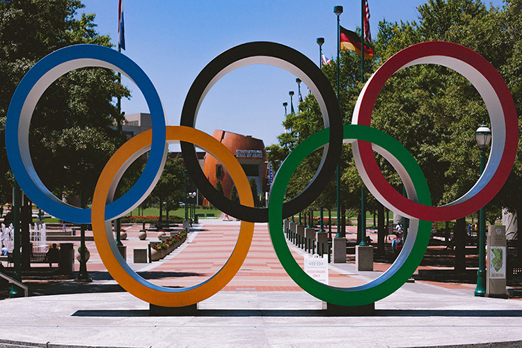 Deportes olímpicos y sus disciplinas: atletismo, natación y voleibol