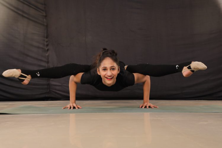 Flexibilidad de una gimnasta. Capacidades físicas básicas