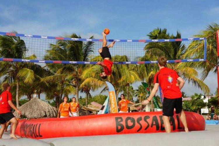 Bossaball, futvoley y fútbol voley