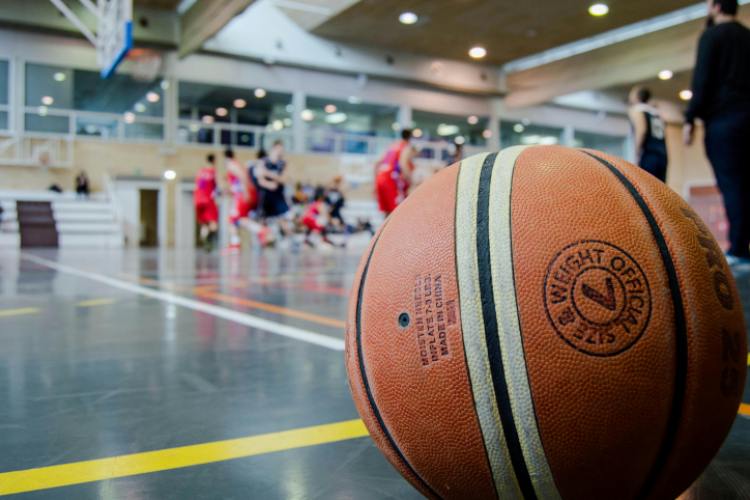 Faltas de baloncesto-en antideportivas y tiros libres