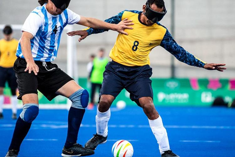 Fútbol 5 adaptado en futbito