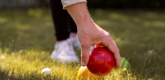 Bola de la bocha en juegos de petanca