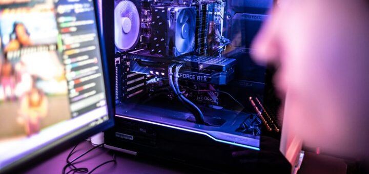 Data analysts and coaches of eSports teams