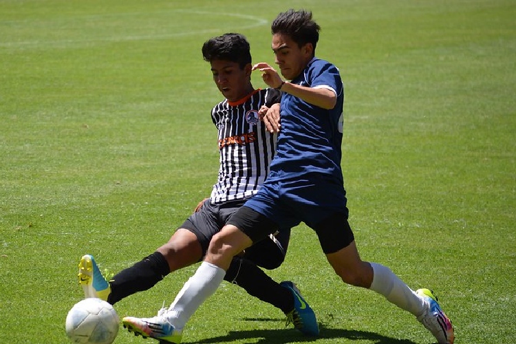 Ejercicios de fútbol: velocidad, resistencia y fuerza