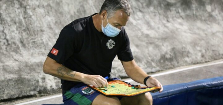 Estrategia en el fútbol, posiciones de los jugadores y formaciones