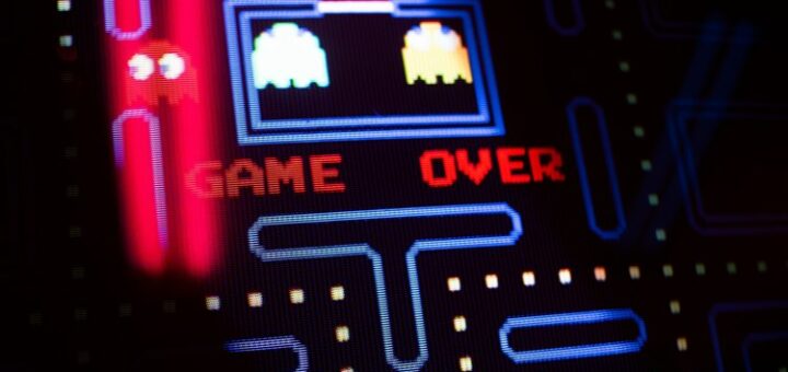 Fallar para ganar en videojuegos roguelike y Soulsborne