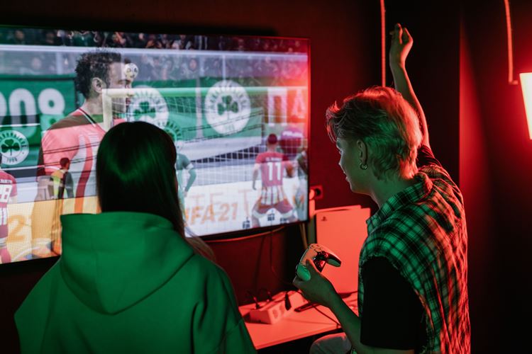 Football Knowledge from FIFA Games