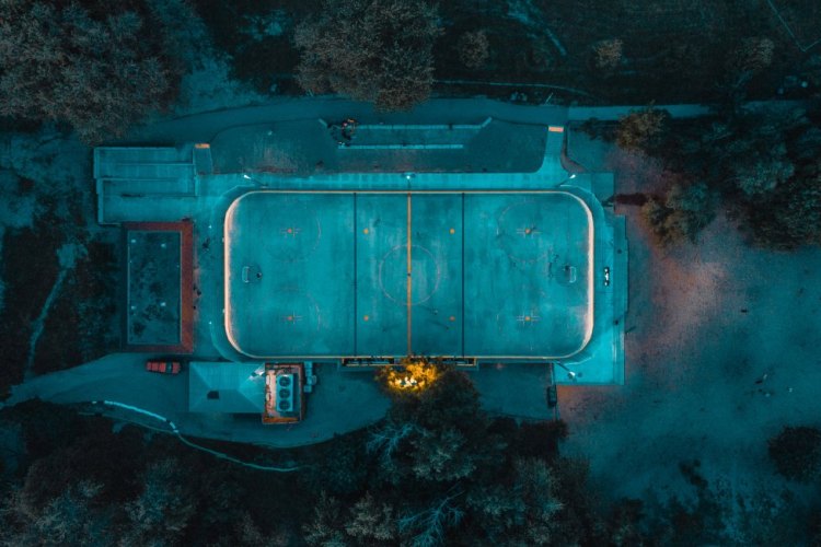 Campo de hockey bajo el agua