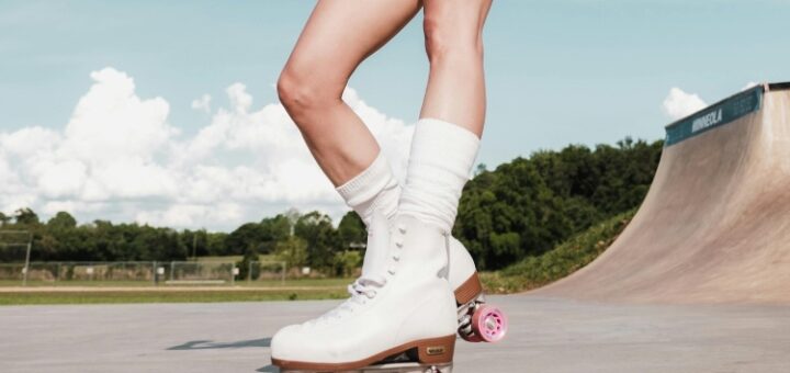 Patines de patinaje artístico sobre ruedas