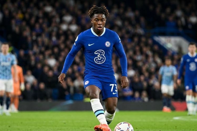 Playstation: Lateral derecho Josh Acheampong de Chelsea