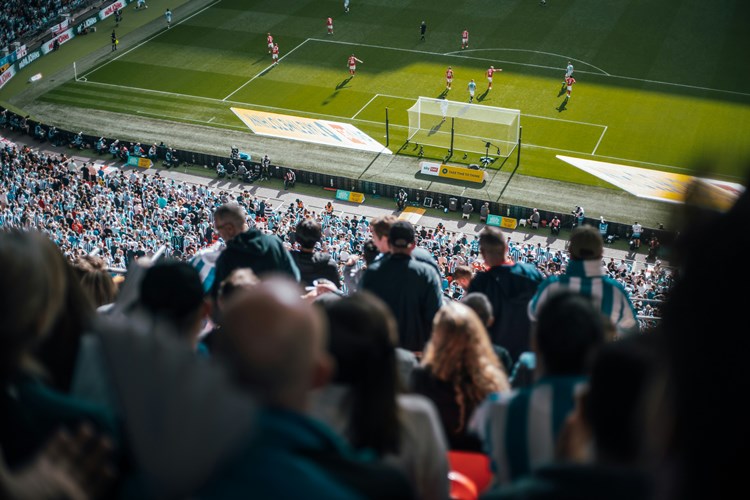 Revolución digital de clubes deportivos: Del estadio a la pantalla