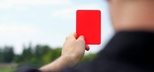 Roja directa: faltas y sanciones en el fútbol español