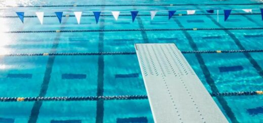 Salto de trampolín olímpico para hacer clavados