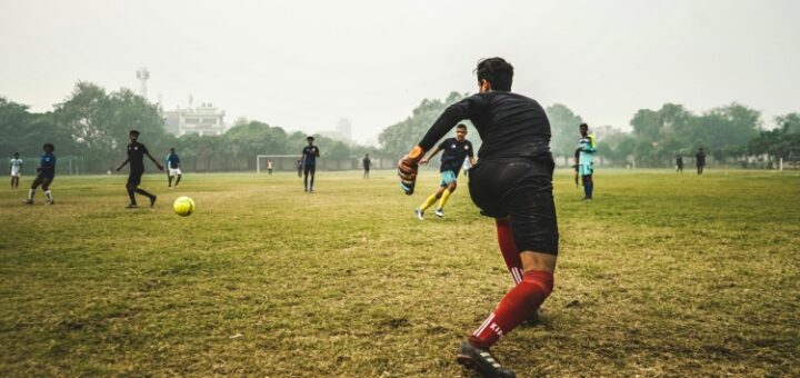 Saque de puerta y línea de meta del portero