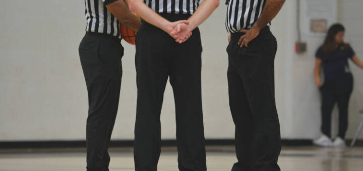 Tipos de falta y árbitros en el baloncesto
