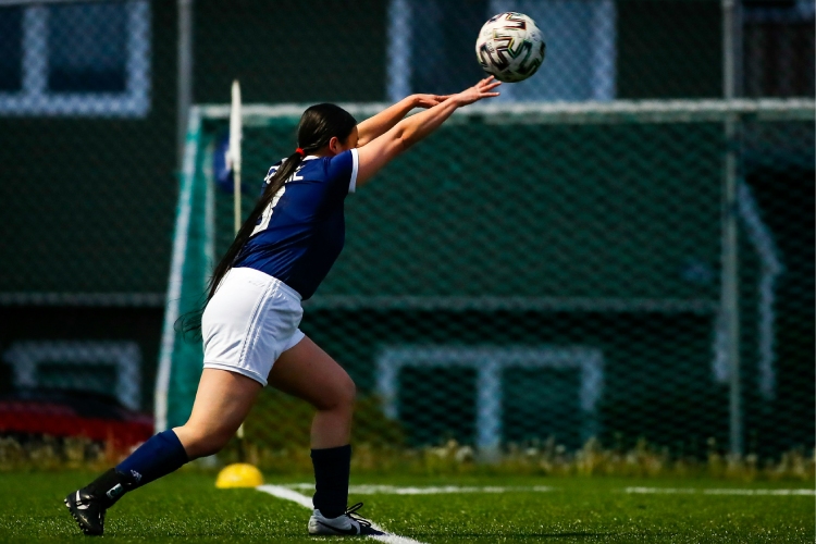 Tiro libro directo y saque banda